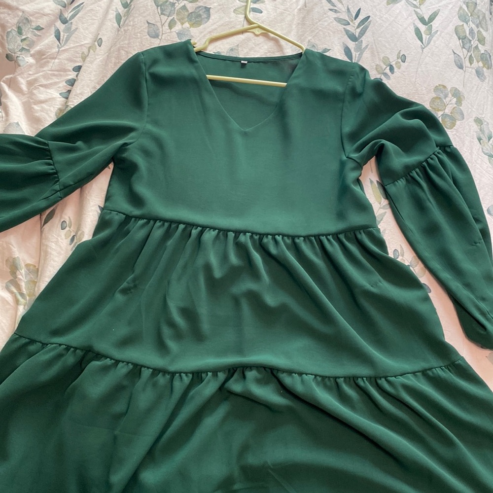 Green long sleeve ruffled dress